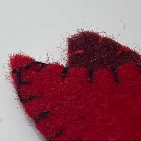 Red Cardinal Birds 100% Wool Felt 10 (2) Packs Embellishments Needle Felting - Picture 8 of 15